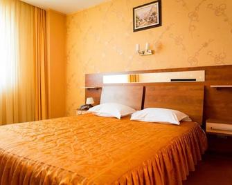 Hotel Zamca Suceava - Suceava - Bedroom