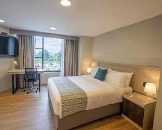 La Quinta by Wyndham Quito - Quito - Bedroom