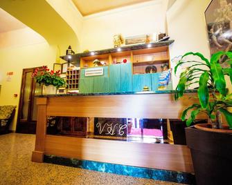 Hotel Villa Il Castagno - Florença - Receção