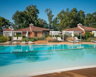 Tiliguerta Glamping & Camping Village - Costa Rei - Pool