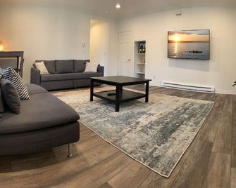 Vashon Inn - Vashon - Sala de estar