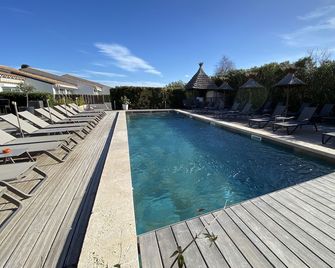 Le Mas de Cocagne - Saintes-Maries-de-la-Mer - Pool