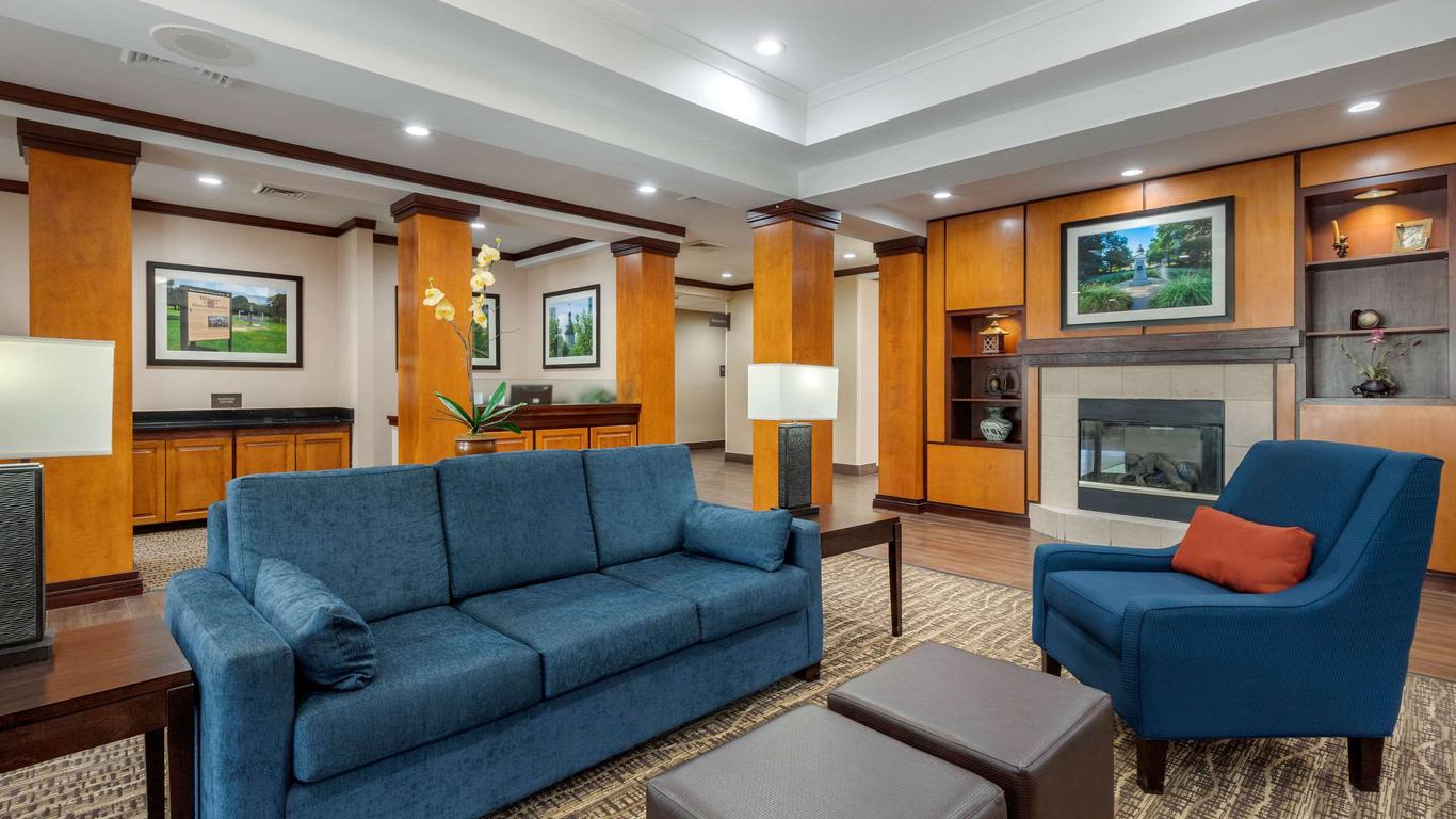 Comfort Inn & Suites