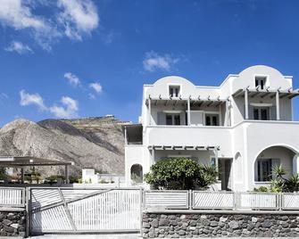 Privée Santorini - Perissa