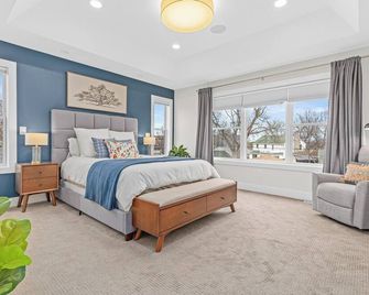 Modern & Stylish 4br/4ba Getaway In Sw Minneapolis! - Mineápolis - Habitación