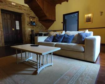 Casa dos Cregos - Bascuas - Huiskamer