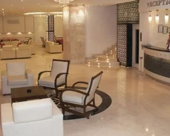Porteras Otel - Kusadasi - Front desk
