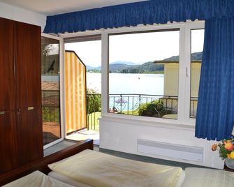 Seehaus Jamek - פורטשאך אם וורטרזה - מרפסת