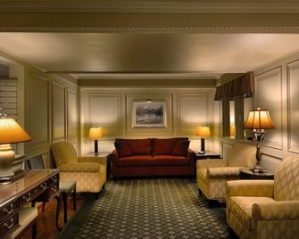 Royal Scot Hotel & Suites, Trademark Collection by Wyndham - ויקטוריה - טרקלין