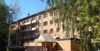 Hotel Uralskaya - Izhevsk - Building