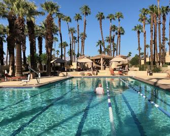 Palm Valley Country Club, Pickleball, Tennis, Gym, Clubhouse, Swimming Pools, Lux, Spac 2 Bdrms Den 2 Ba - Palm Desert - Pool