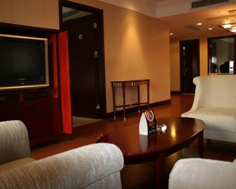 Golden Diamond Hotel - Zhongshan - Living room