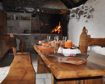 Mountain Cottage Mons Baebius - Jablanac - Comedor