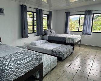 Moma Guest House - Alto Boquete - Habitación