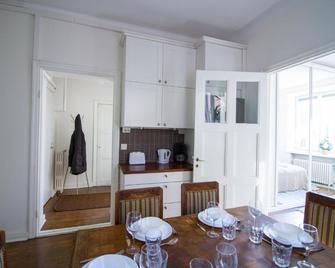 2ndhomes Helsinki Fabianinkatu Apartment - הלסינקי - חדר אוכל