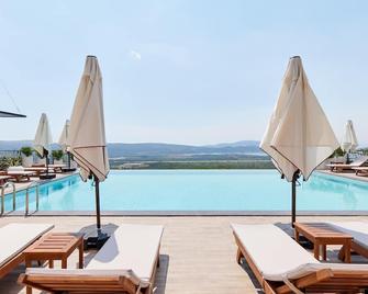 Bayview Hills Luxury Residences - Tivat - Piscine