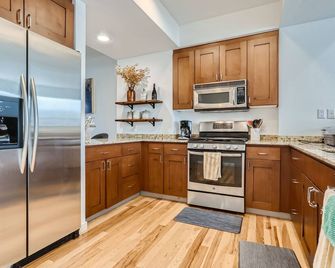 Pristine escape in Cherry Creek! - Denver - Cocina