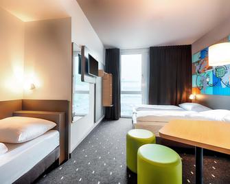 B&B Hotel Stuttgart-Neckarhafen - Stuttgart - Kamar Tidur