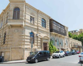 Stay Inn Lovely City Center apartment - Baku - Building