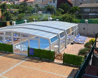 Hotel Playa Compostela - Vilagarcia de Arousa - Zwembad