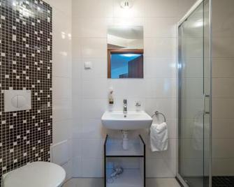 Trzy Sosny - Szklarska Poręba - Badkamer