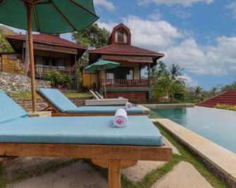 Safara Villa & Bungalow Syariah - Senggigi - Pool