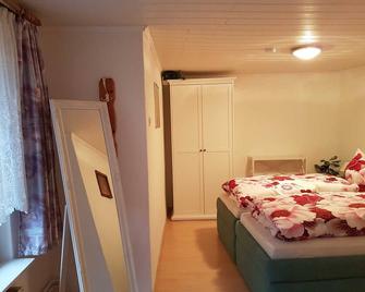 Holiday house (Meyer) - holiday house - Fürstenberg/Havel - Schlafzimmer