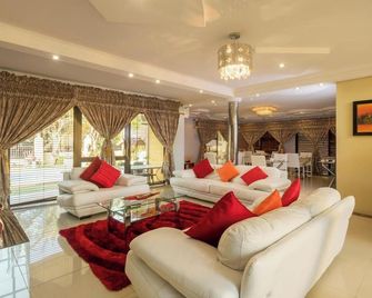 Ezulwini Guest House - Ballito - Wohnzimmer