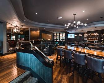 Monarch Hotel and Conference Center - Clackamas - Bar