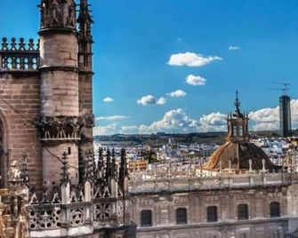 Adriano Boutique Sevilla - Sewilla - Widok na zewnątrz