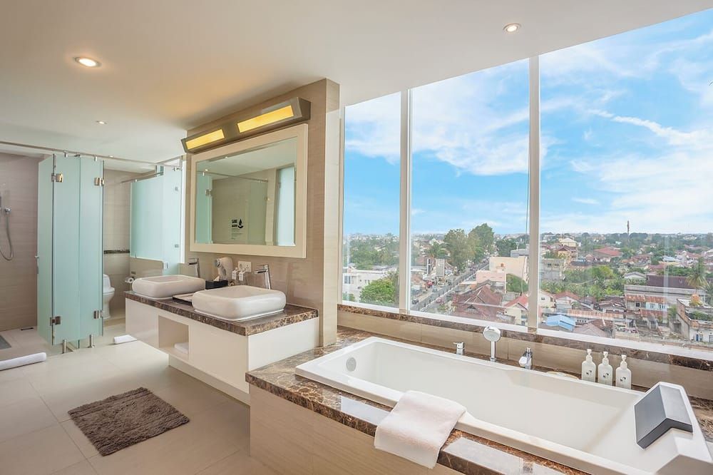 Swiss-Belhotel Jambi - Jambi - Bad