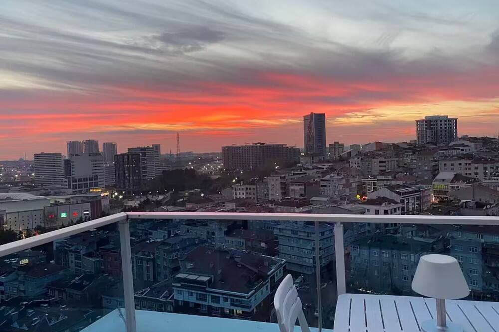 Large Duplex Penthouse Comfy Home: All Amenities - اسطنبول - شرفة