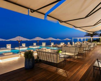 Furore Grand Hotel - Furore - Binnenhof