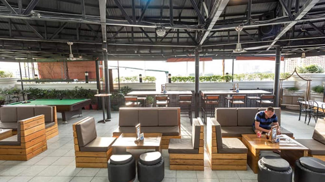 إيربان ترافيلرز هوتل