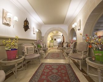 Osborne Hotel - Valletta - Lobby