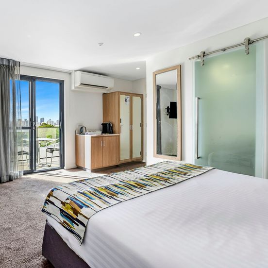 Metro Hotel Perth image 1