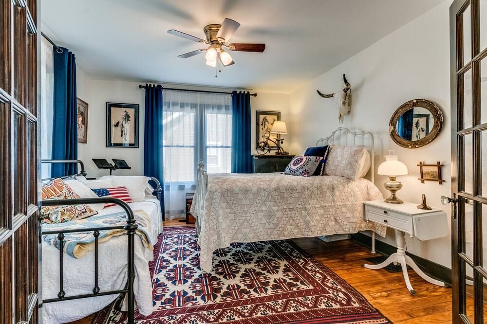 Music City Roost~Nashville Style~ 10 min from Downtown & Music Row!~ - Nashville - Habitación