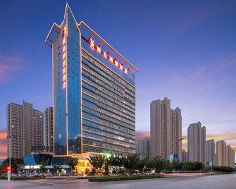 Vienna International Hotel (Baoji High-speed Railway Station) - Baoji - Edificio