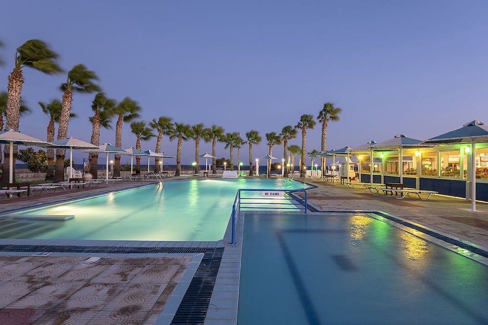 ماميس بيتش هوتل