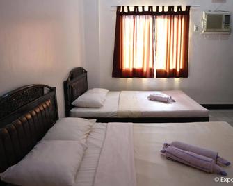 Boracay Courtyard Beach Resort - Boracay - Bedroom