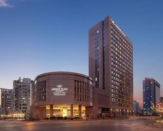 Crowne Plaza Tianjin Binhai Center By IHG - Tianjín - Edificio