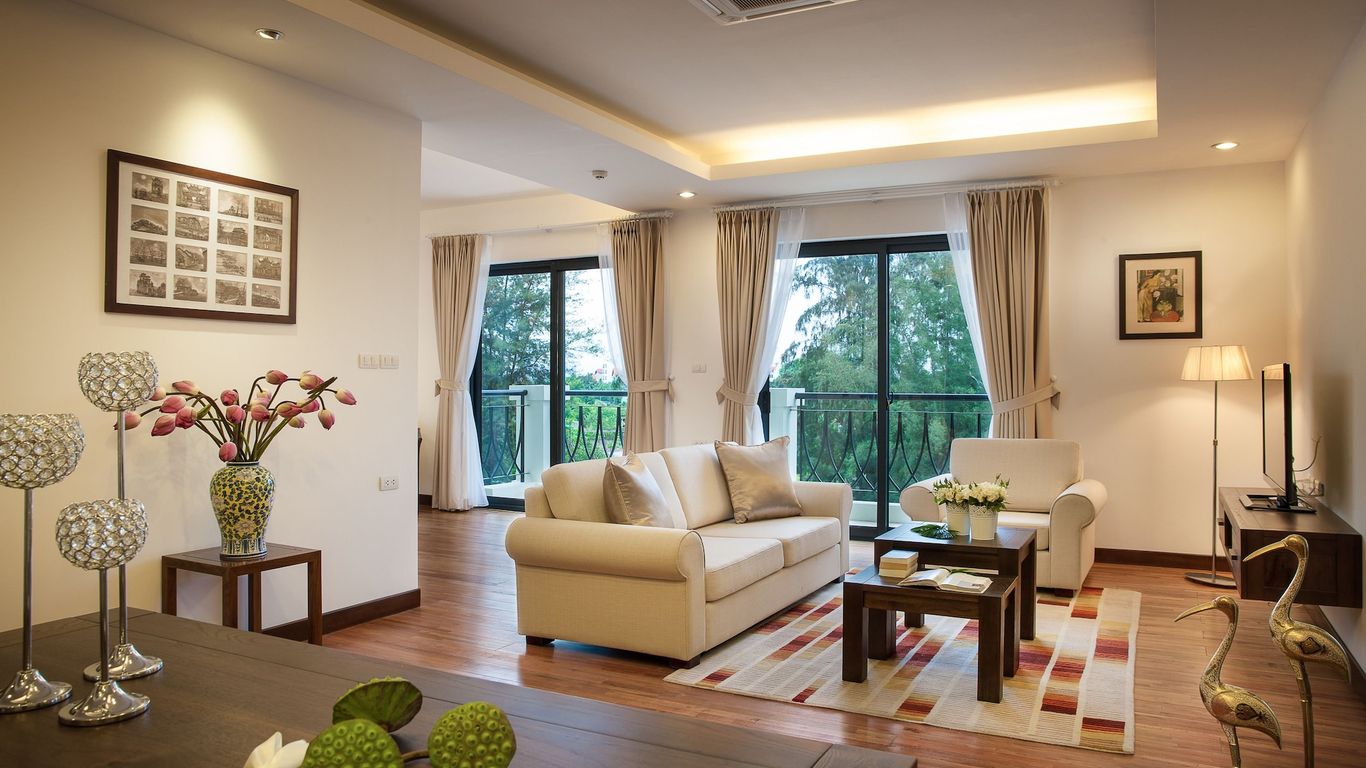 Elegant Suites Westlake