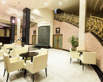 Red Castle Hotel - Sharjah - Restaurant