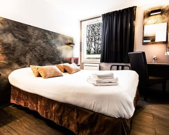 Logis Hotel Lons-le-Saunier - Restaurant Le Grill - Lons-le-Saunier - Chambre