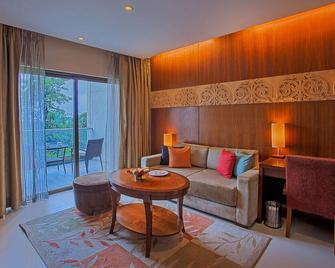 Oakwood Residence Naylor Road Pune - Pune - Living room