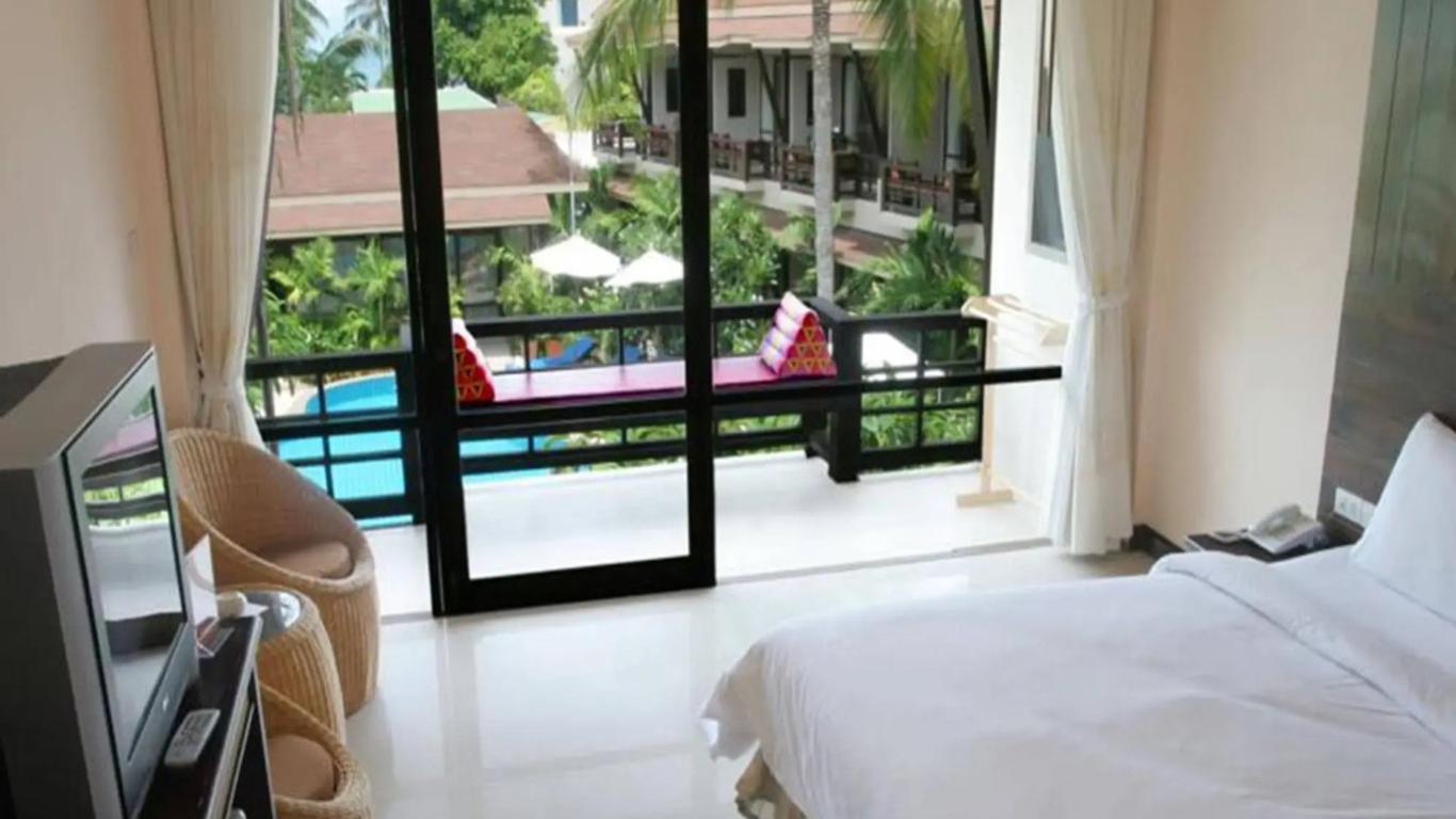 Grand Thai House Resort