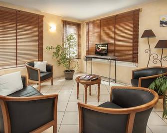 بريت هوتِل كاهور نور - كاهور - غرفة معيشة