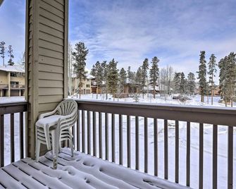 Sleek Frisco Townhome with Views 8 Mi to Copper Mtn - Frisco - Balcony