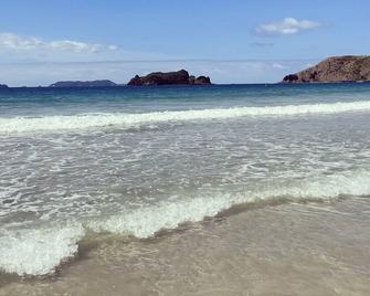 Opito Bay Studio and Cabin Getaway - Kuaotunu - Playa