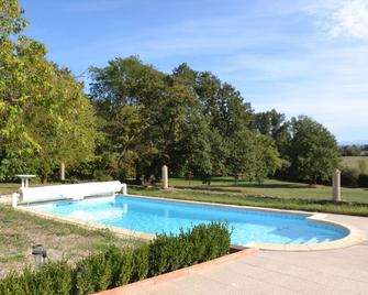 Charming house and ecology in the heart of lush greenery 45 'from Toulouse - Palaminy - Piscina